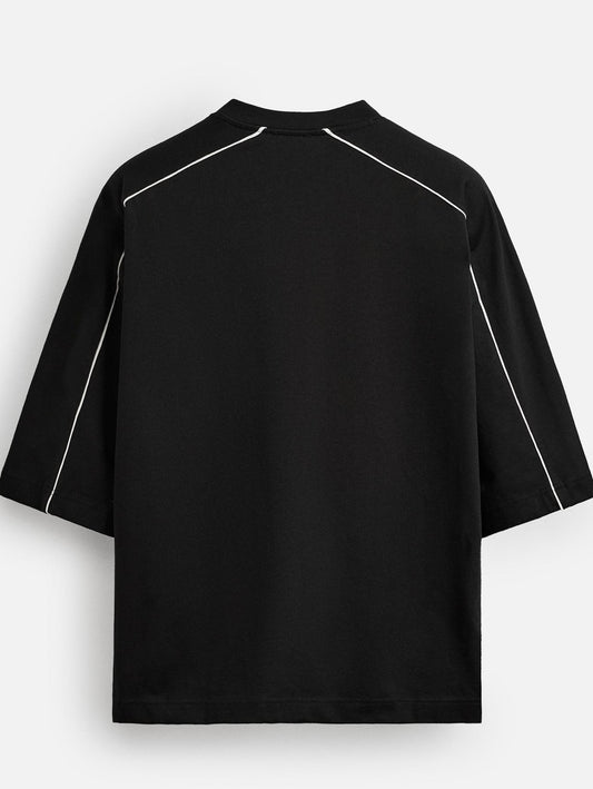 CONTRAST OVERSIZED TEE